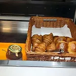 Ibis Styles Segre