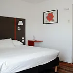 מלון Ibis Styles 3*