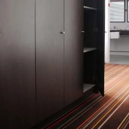 Ibis Styles Segre